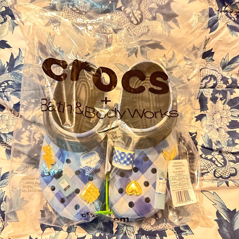 Boutique BATH and BODY WORKS X CROCS NIB with Tags!! M 6 W 9 BBW Crocs